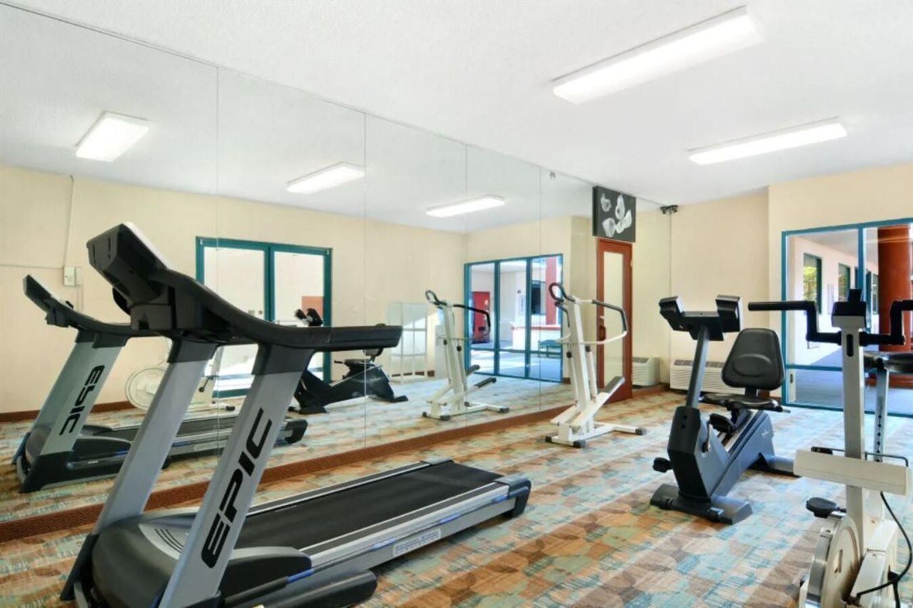 Motel 6 Savannah Ga Gateway & I95 Джорджтаун Экстерьер фото