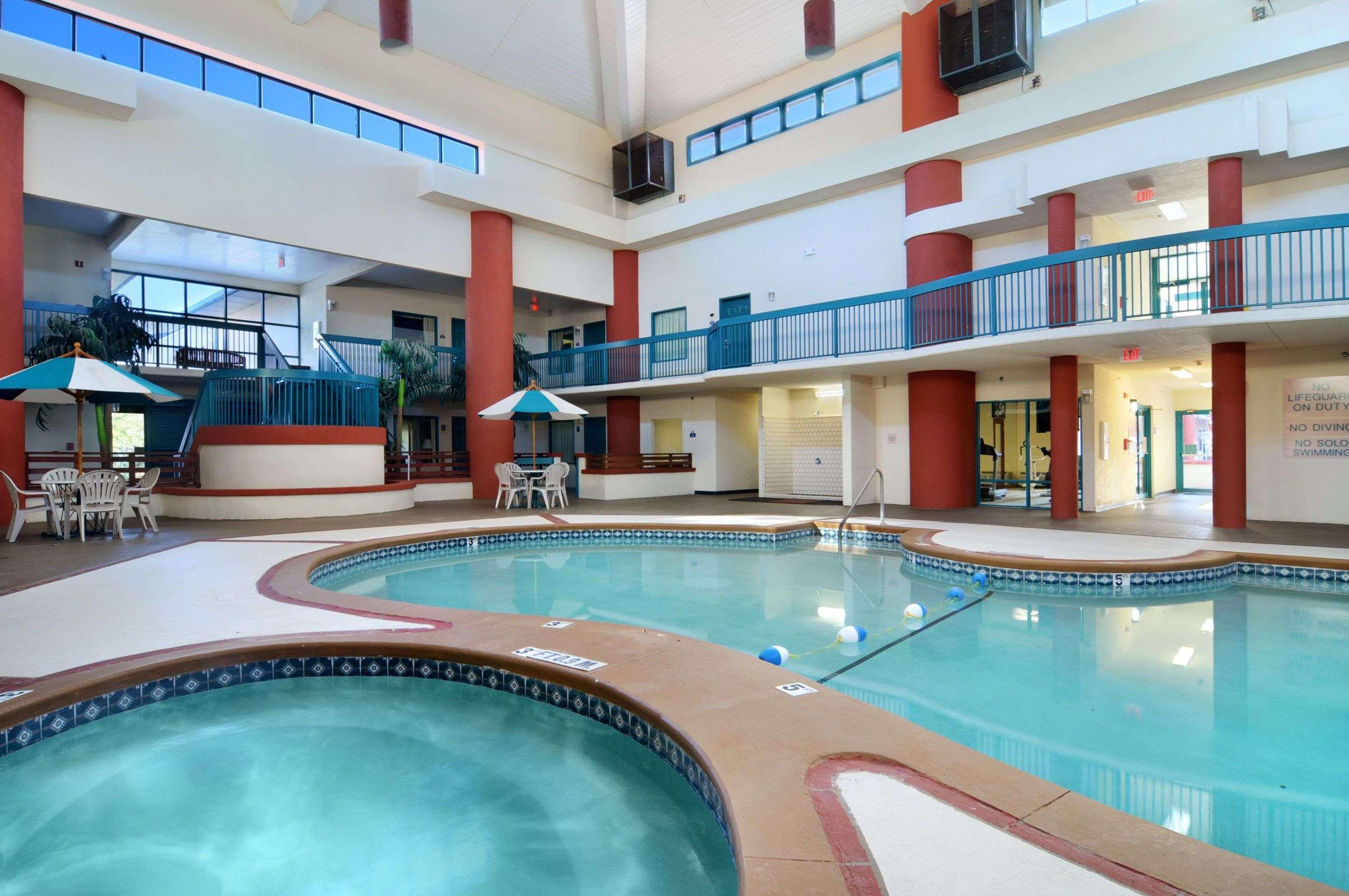 Motel 6 Savannah Ga Gateway & I95 Джорджтаун Экстерьер фото