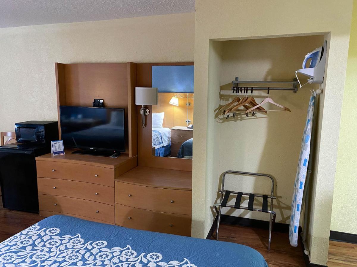 Motel 6 Savannah Ga Gateway & I95 Джорджтаун Экстерьер фото