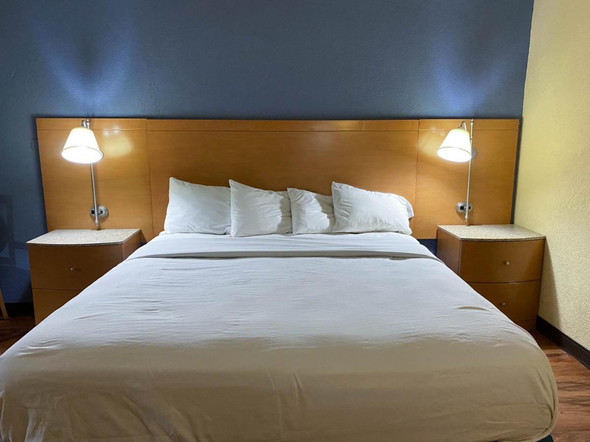 Motel 6 Savannah Ga Gateway & I95 Джорджтаун Экстерьер фото