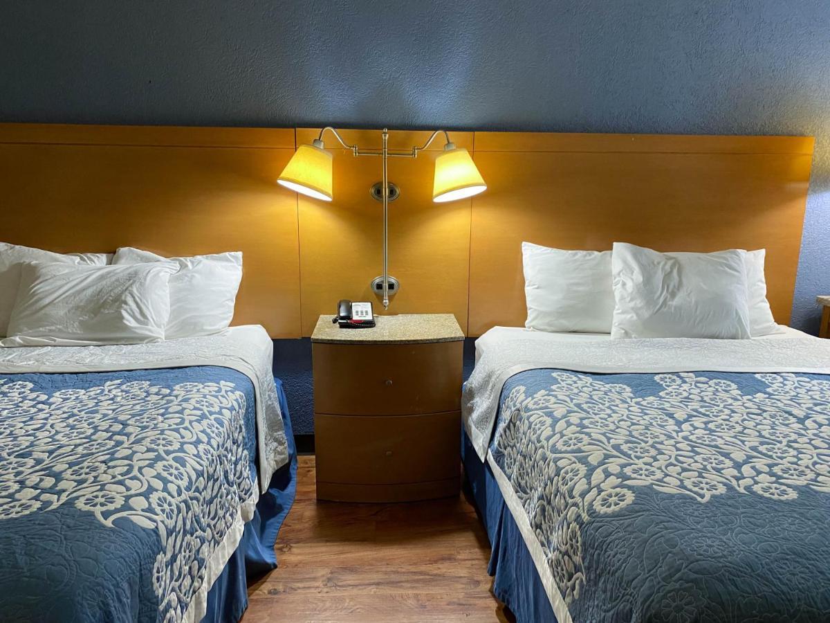 Motel 6 Savannah Ga Gateway & I95 Джорджтаун Экстерьер фото