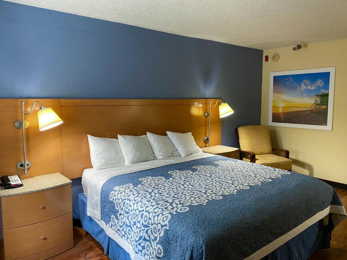 Motel 6 Savannah Ga Gateway & I95 Джорджтаун Экстерьер фото
