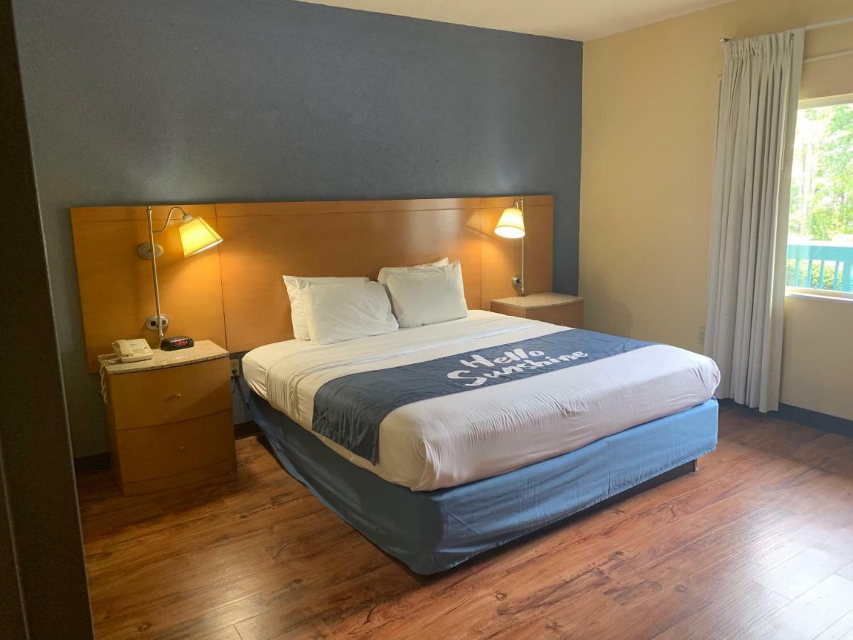 Motel 6 Savannah Ga Gateway & I95 Джорджтаун Экстерьер фото
