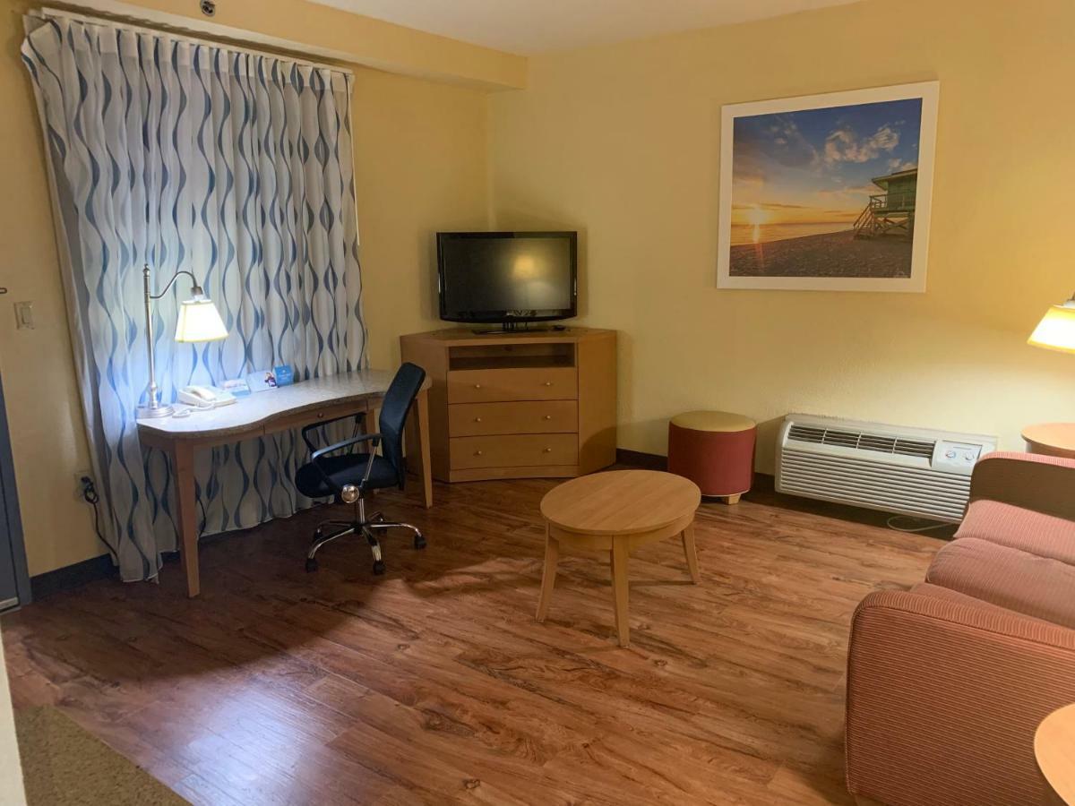 Motel 6 Savannah Ga Gateway & I95 Джорджтаун Экстерьер фото