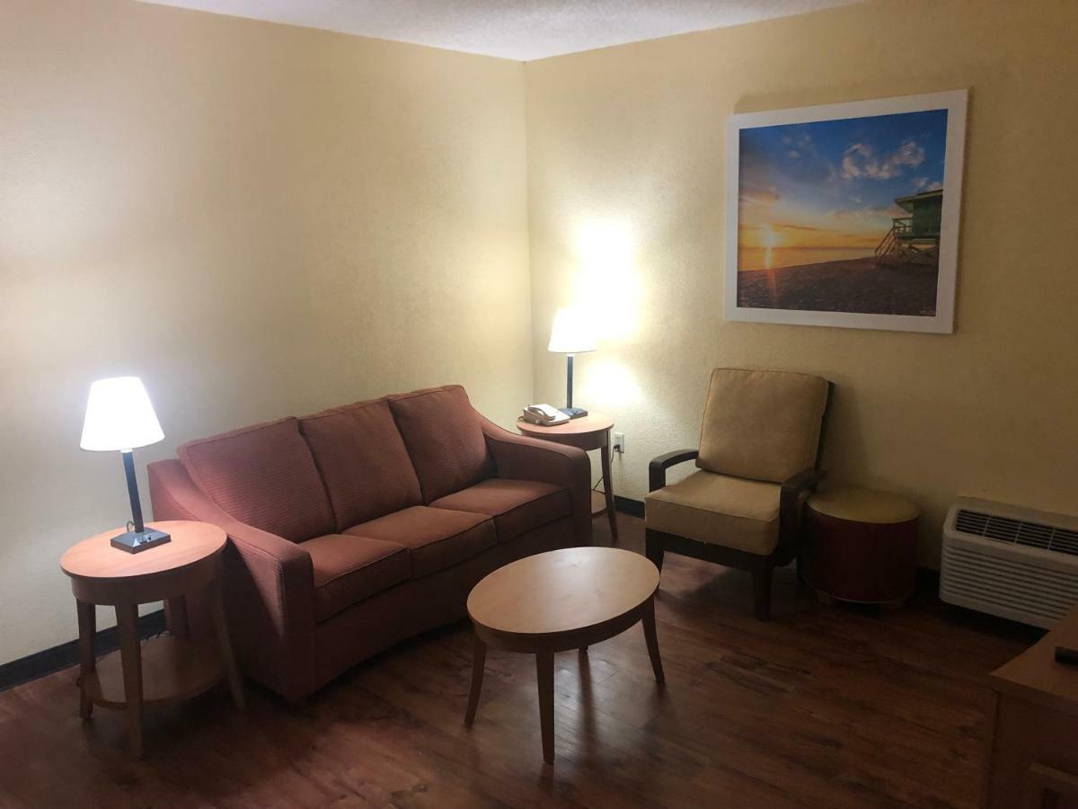Motel 6 Savannah Ga Gateway & I95 Джорджтаун Экстерьер фото